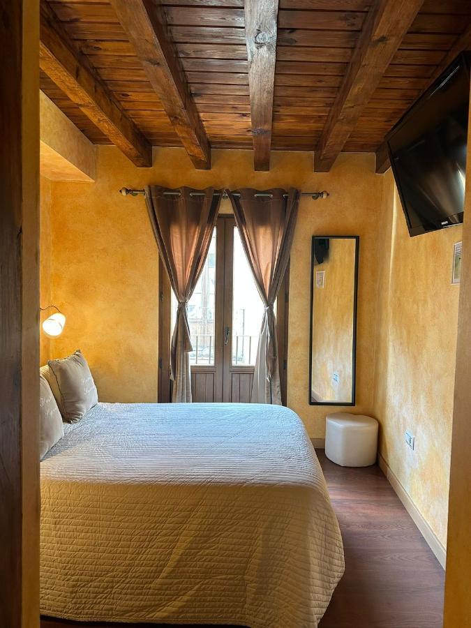 Hostal Segovia Adults Only Екстериор снимка