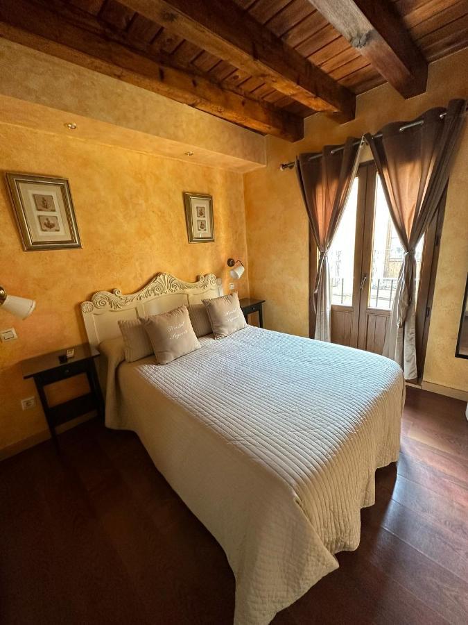 Hostal Segovia Adults Only Екстериор снимка