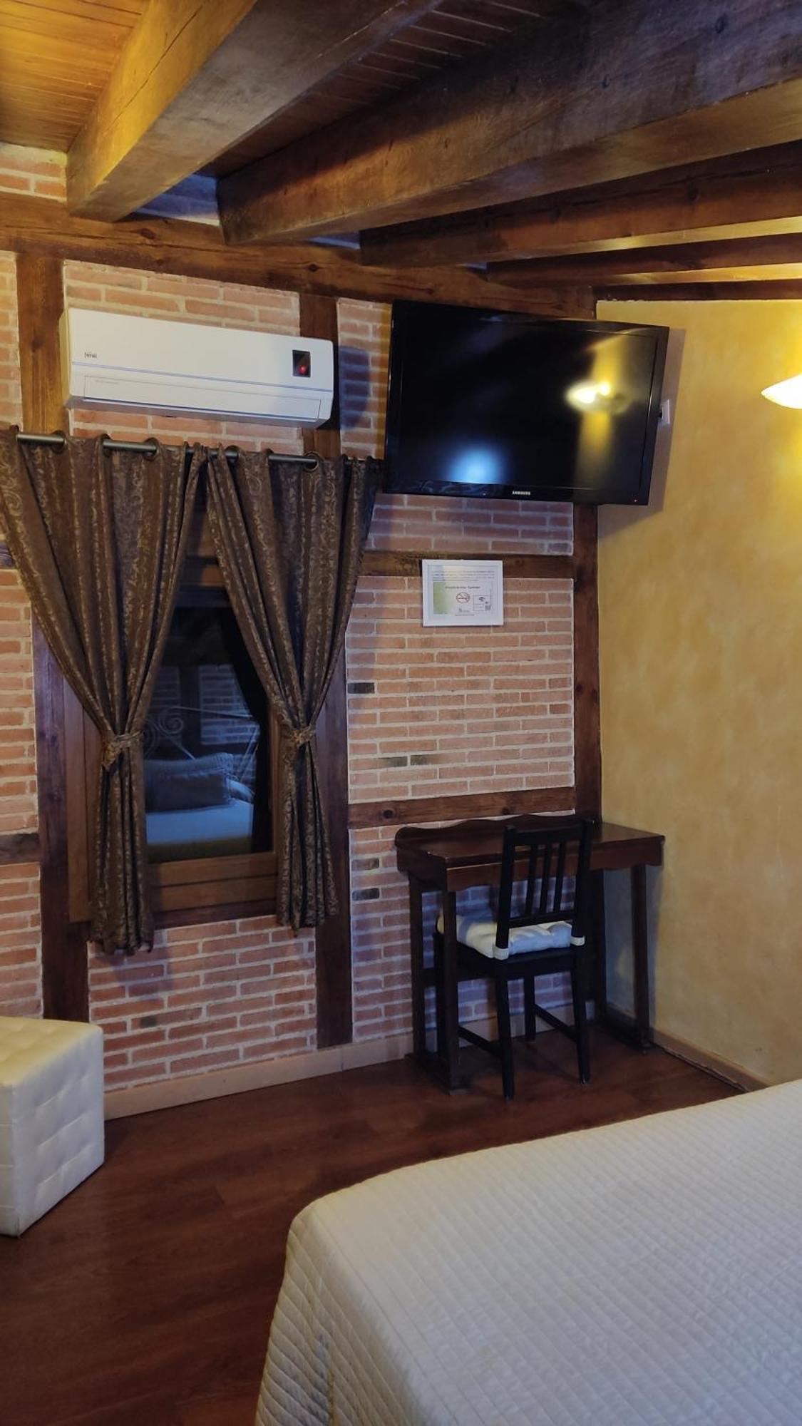 Hostal Segovia Adults Only Стая снимка